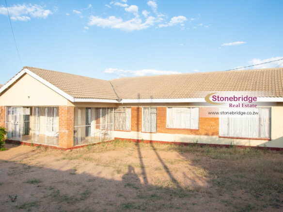 4 Bedroom House , Mahatshula North