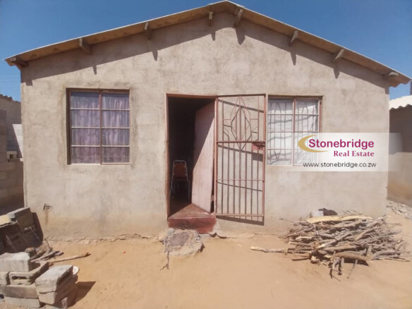 Emthunzini,2 Bedroom Home