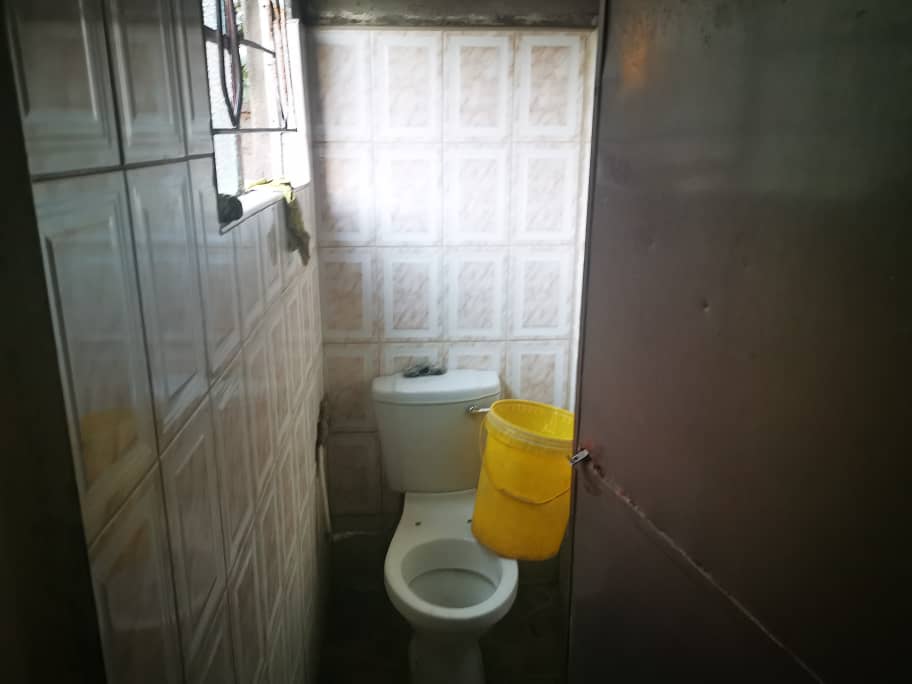 3 Bedroomed house in Emakhandeni for Sale