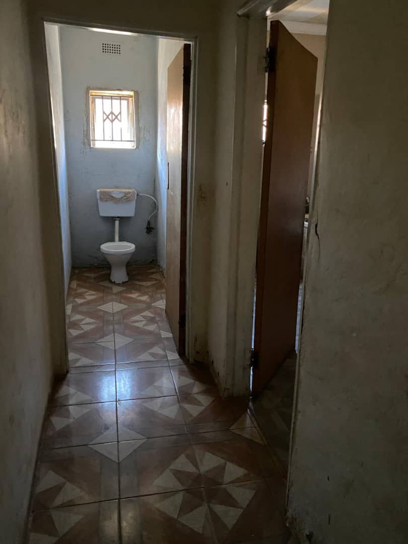 WhatsApp Image 2025-07-09 at 01.36.50 5 Bedroom House in Mahatshula North For Sale