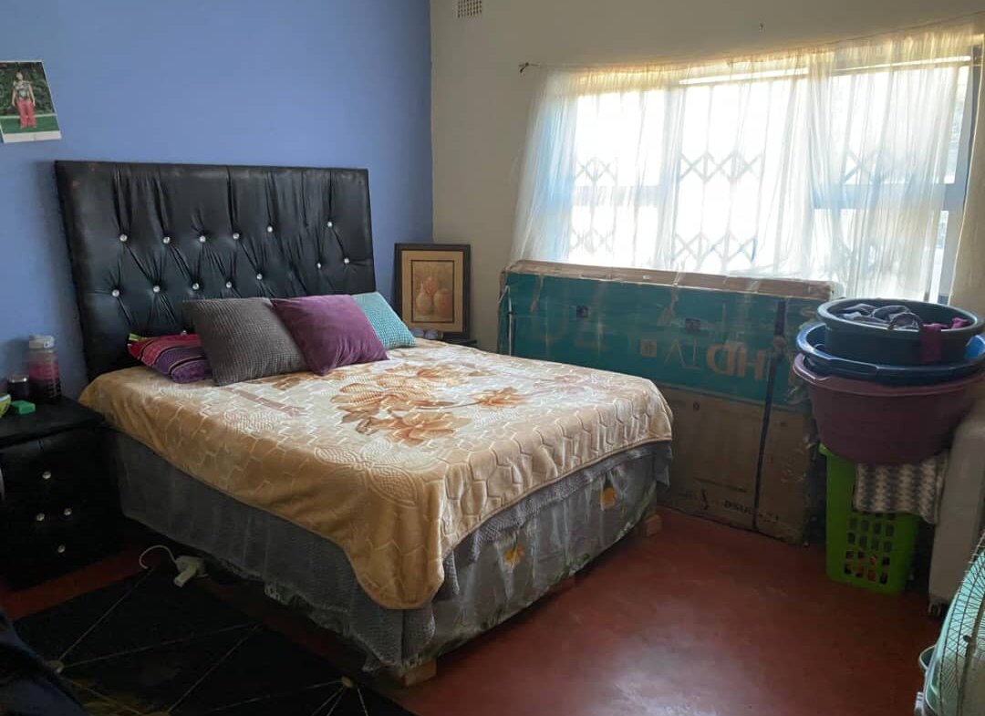 5 Bedroom House in Mahatshula North For Sale