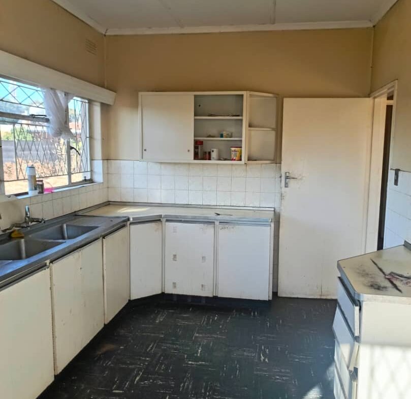 3 Bedroomed House in Montrose For Rental