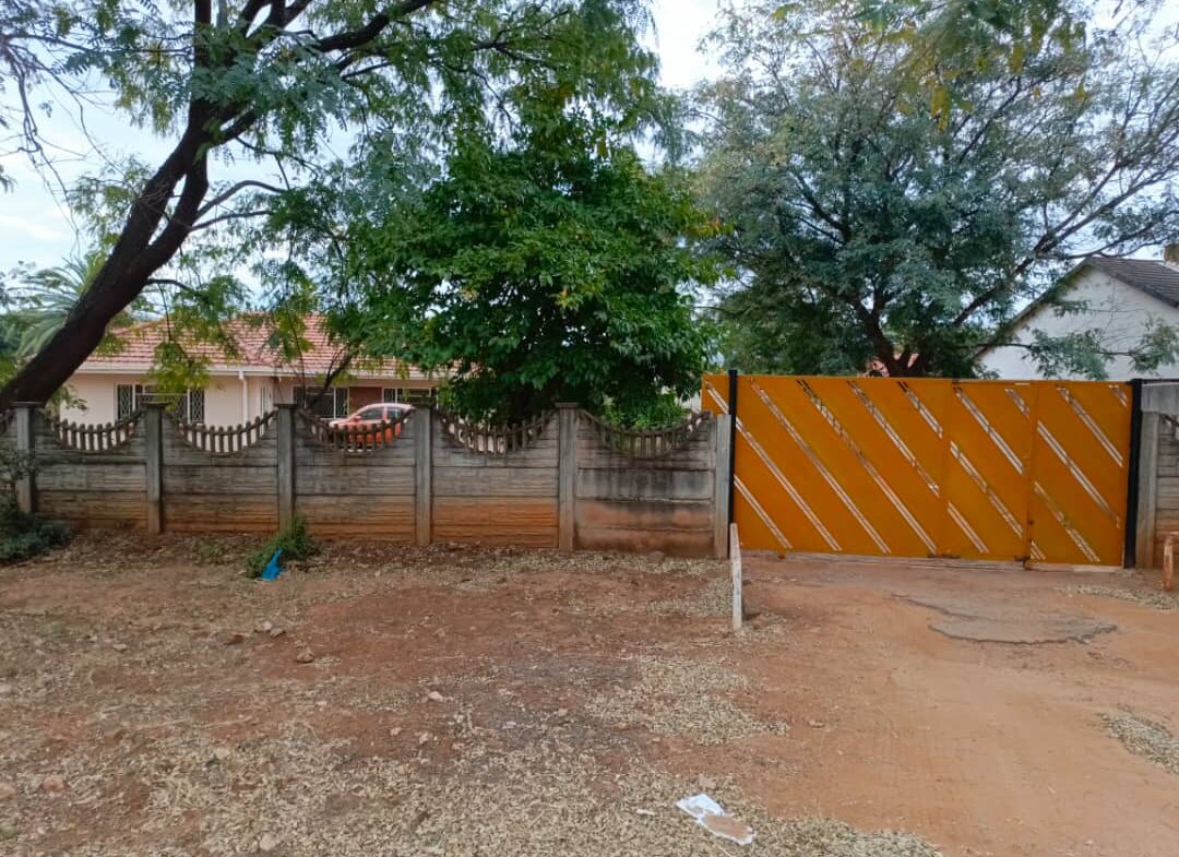 3 Bedroomed House in Montrose For Rental
