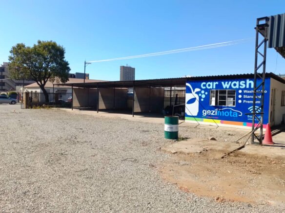 Fort Street Car Wash For Rental