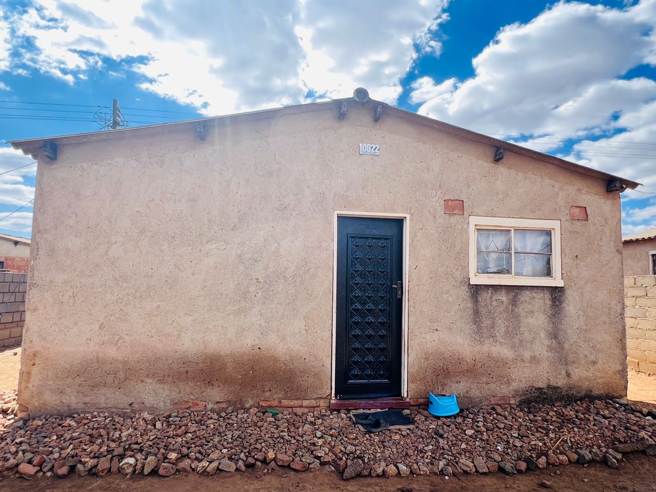 WhatsApp Image 2025-07-22 at 11.46.46 – Copy 2 Bedroomed House in Nkulumane 10 For Sale