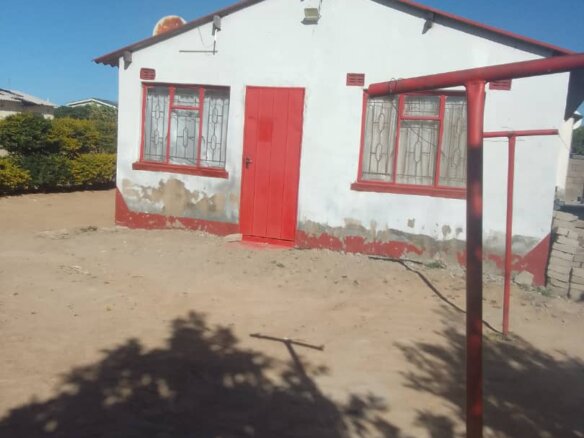 2 Bedroomed House in Cowdray Park For Sale