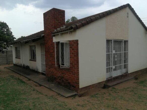 3 Bedroom House in Msasa Park For Sale