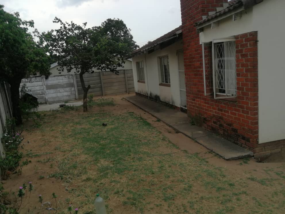 3 Bedroom House in Msasa Park For Sale
