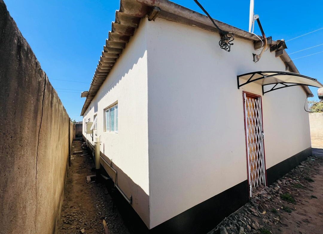 3 Bedroomed Cowdray Park house for sale