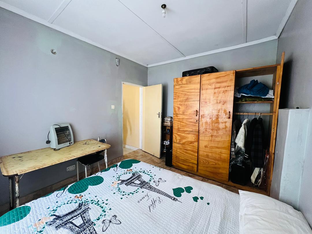 WhatsApp Image 2025-08-13 at 13.46.51_d6e0015c 3 Bedroomed Cowdray Park house for sale