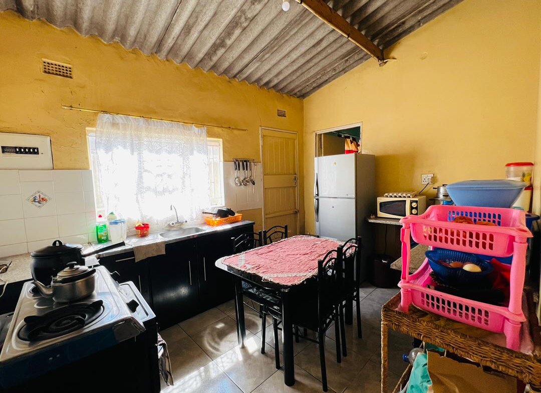 3 Bedroomed Cowdray Park house for sale