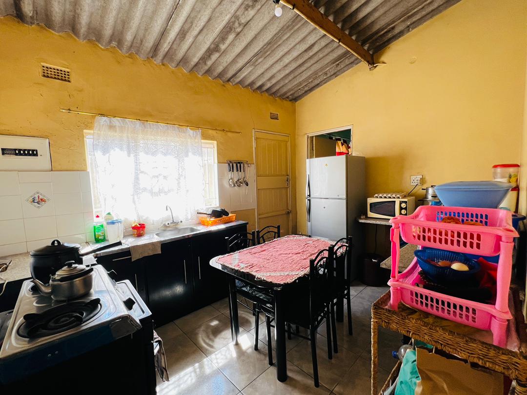 WhatsApp Image 2025-08-13 at 13.46.52_f5741894 3 Bedroomed Cowdray Park house for sale