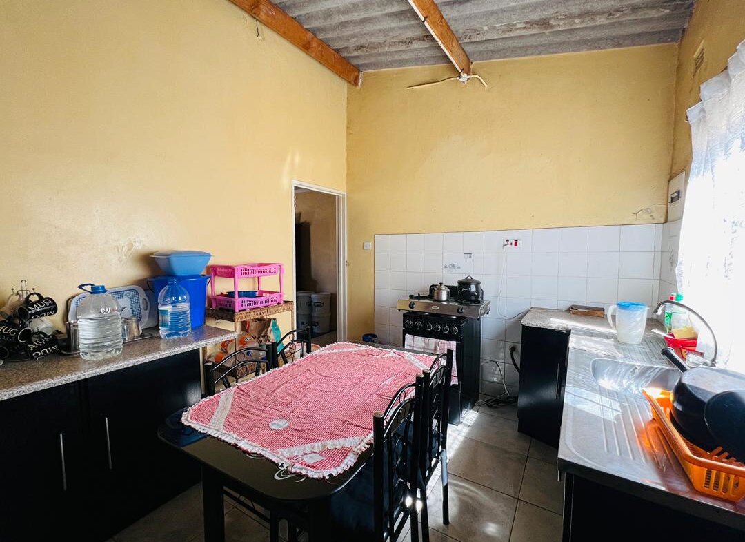 3 Bedroomed Cowdray Park house for sale