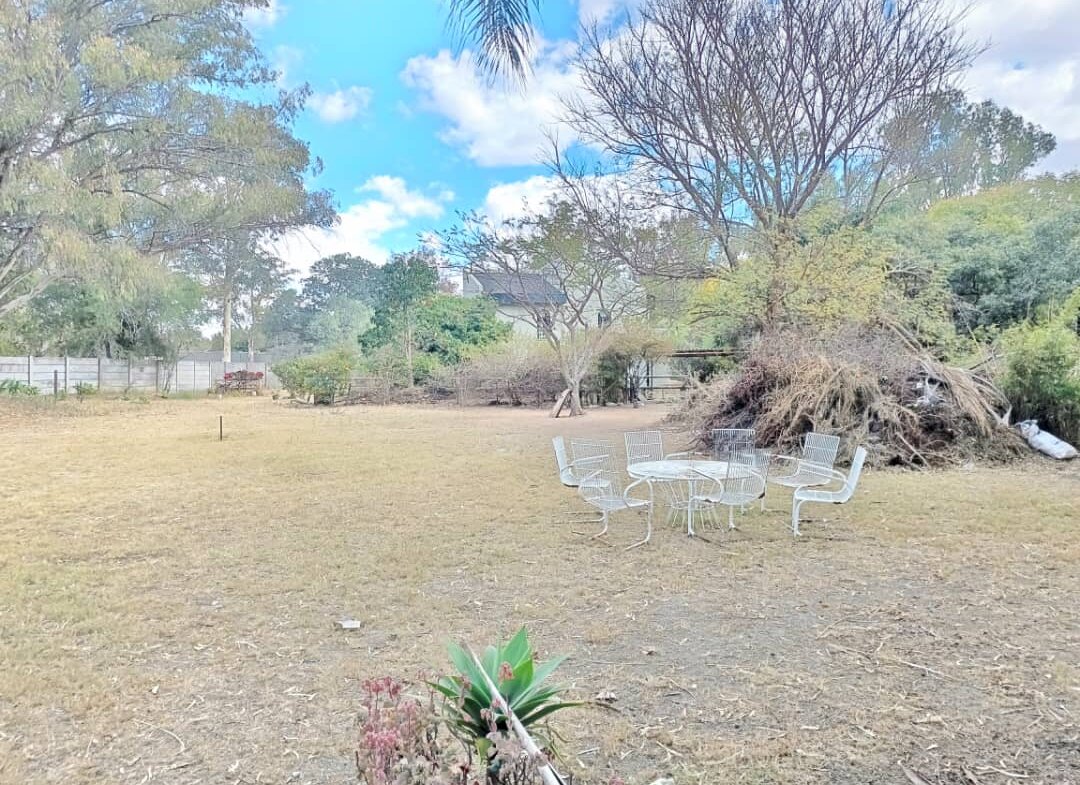 3 Bedroomed Burnside stand-alone cottage for rent