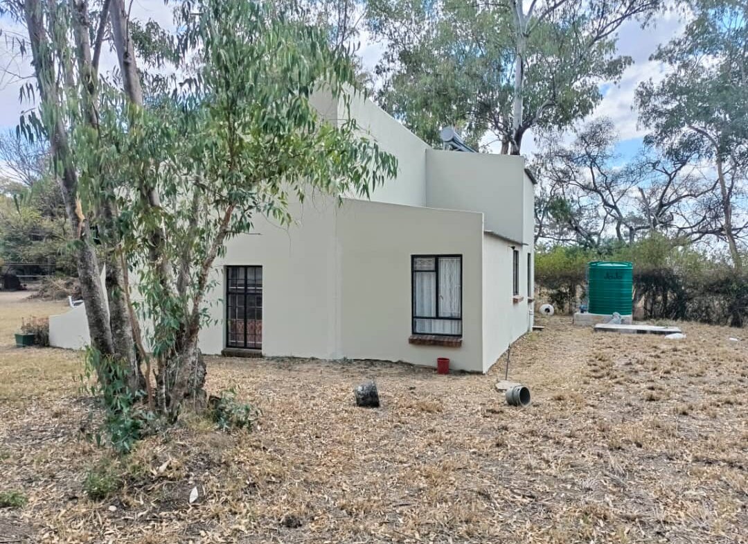 3 Bedroomed Burnside stand-alone cottage for rent