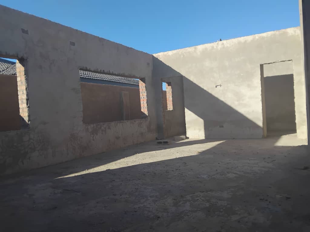 4 bedroomed Emhlangeni incomplete house for sale