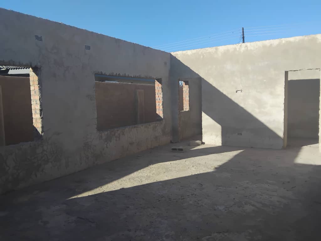 4 bedroomed Emhlangeni incomplete house for sale