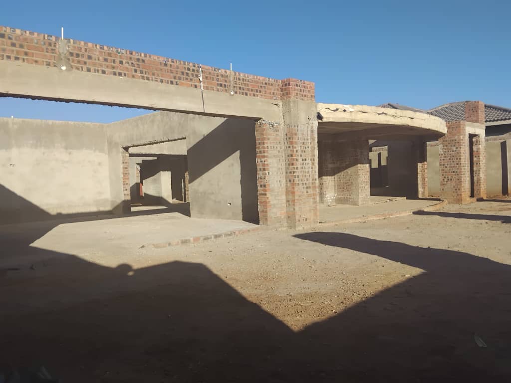 4 bedroomed Emhlangeni incomplete house for sale
