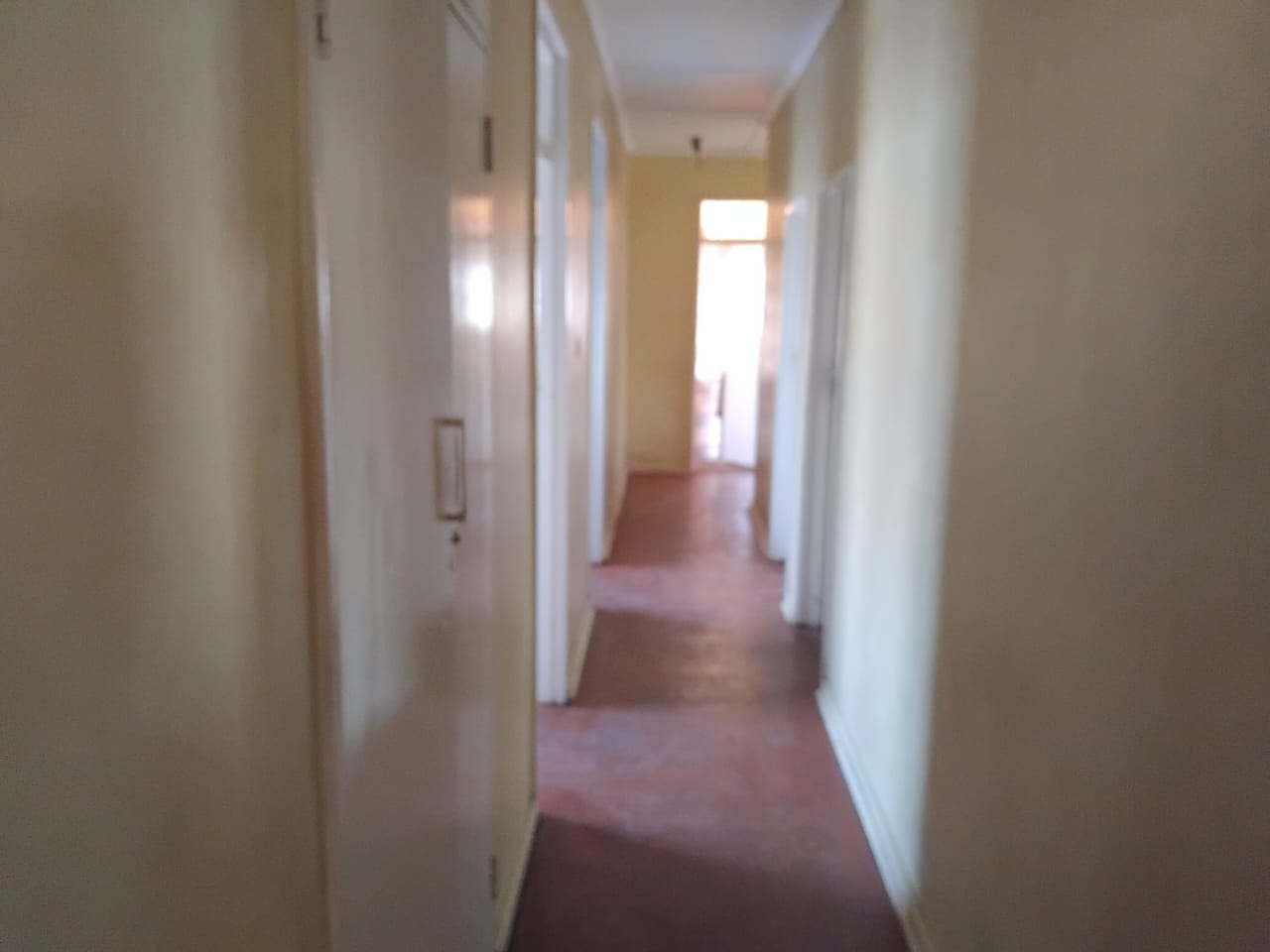 WhatsApp Image 2025-08-27 at 13.38.24_e58ffe6d 4 Bedroomed Sunninghill house for sale