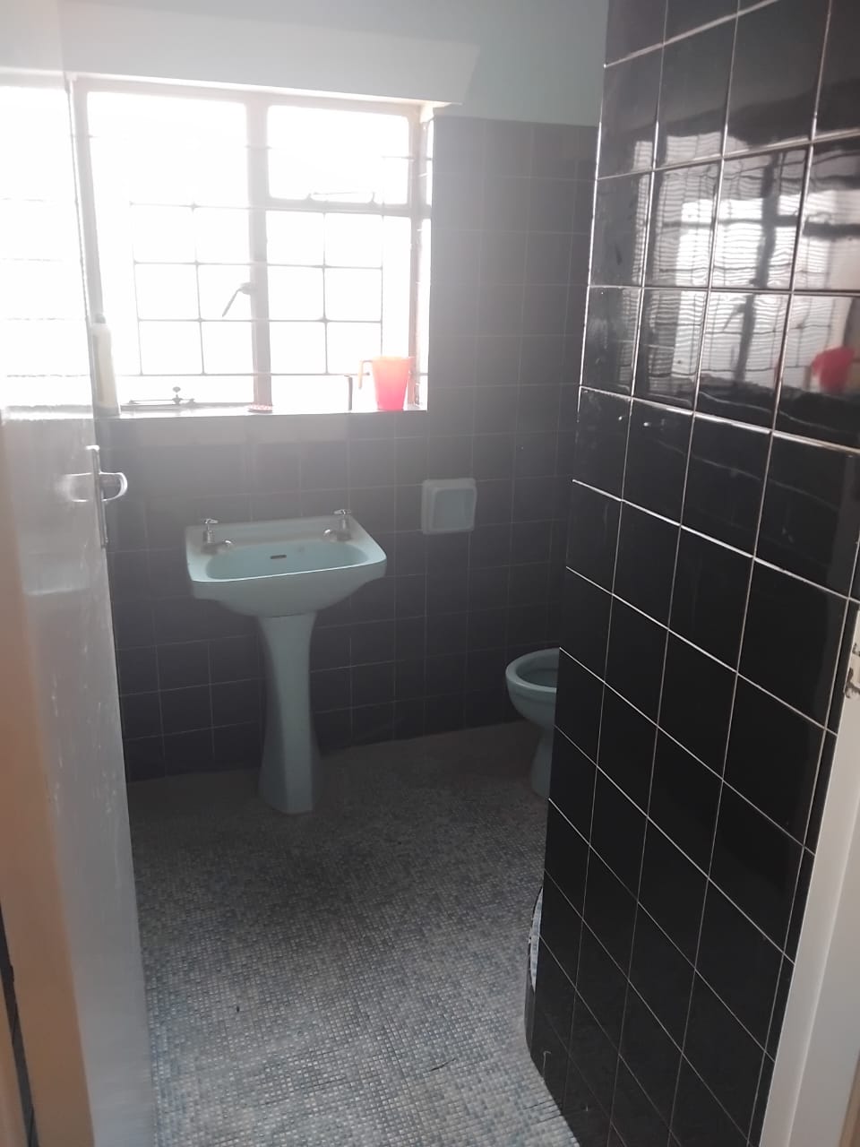 WhatsApp Image 2025-08-27 at 13.38.25_ab31ed29 4 Bedroomed Sunninghill house for sale