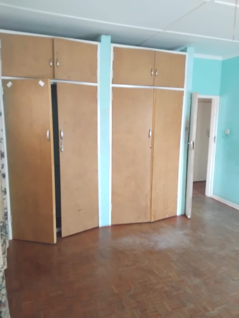 WhatsApp Image 2025-08-27 at 13.38.27_590a7cbc 4 Bedroomed Sunninghill house for sale
