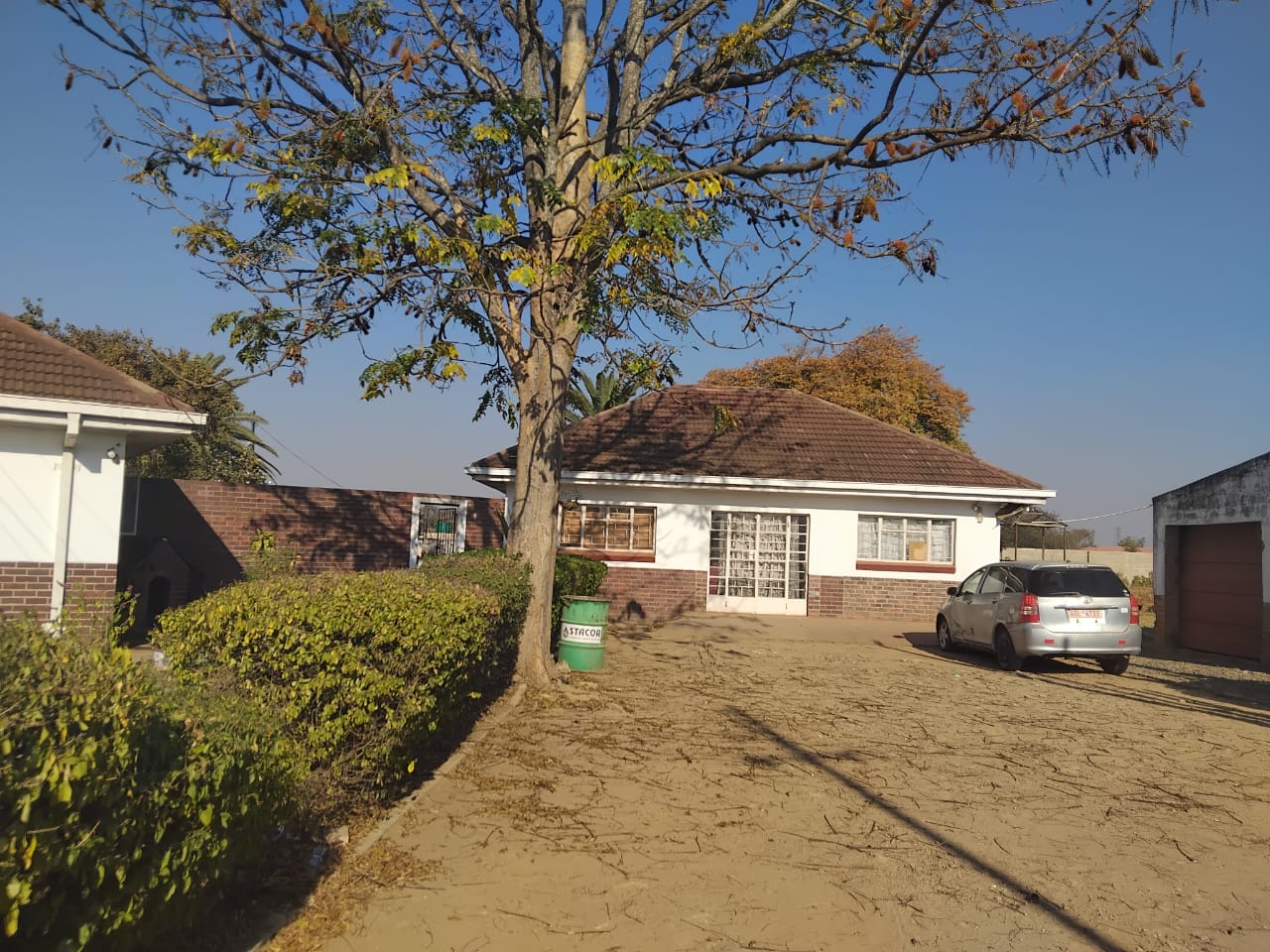 WhatsApp Image 2025-08-27 at 13.38.35_5ffcf6b3 4 Bedroomed Sunninghill house for sale