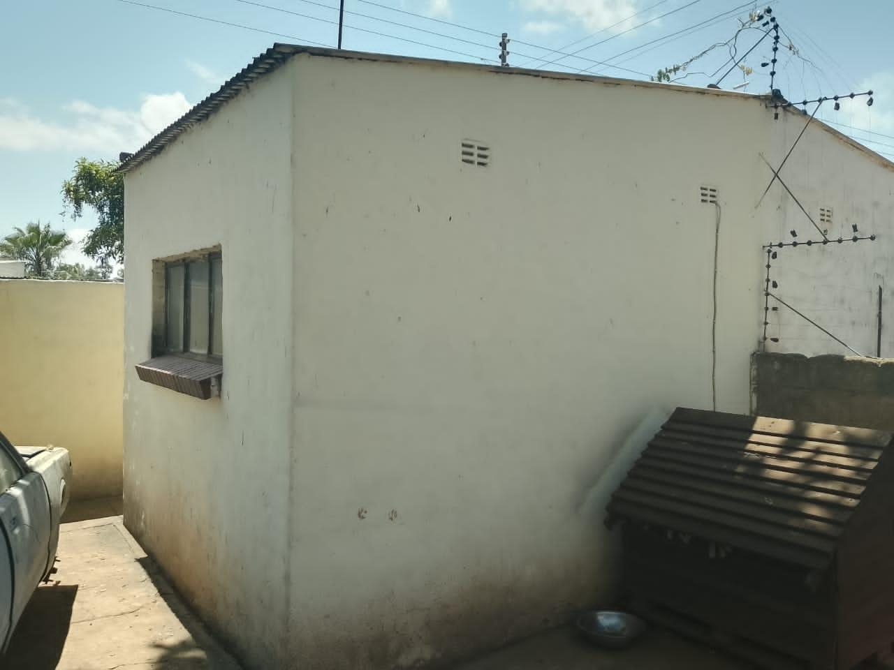 92118_dycacartpv Famona 3 bedroomed Duplex For Sale