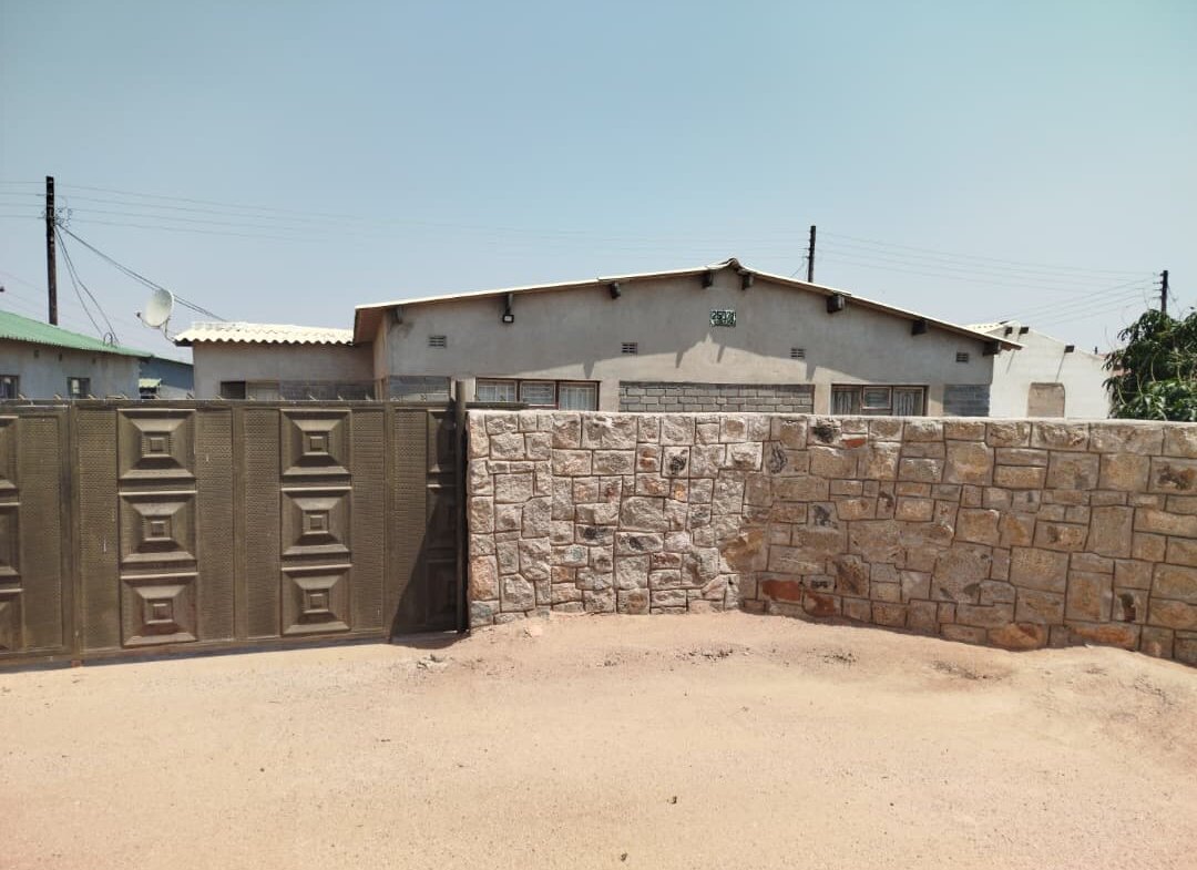 5 Bedroomed Pumula South house for sale