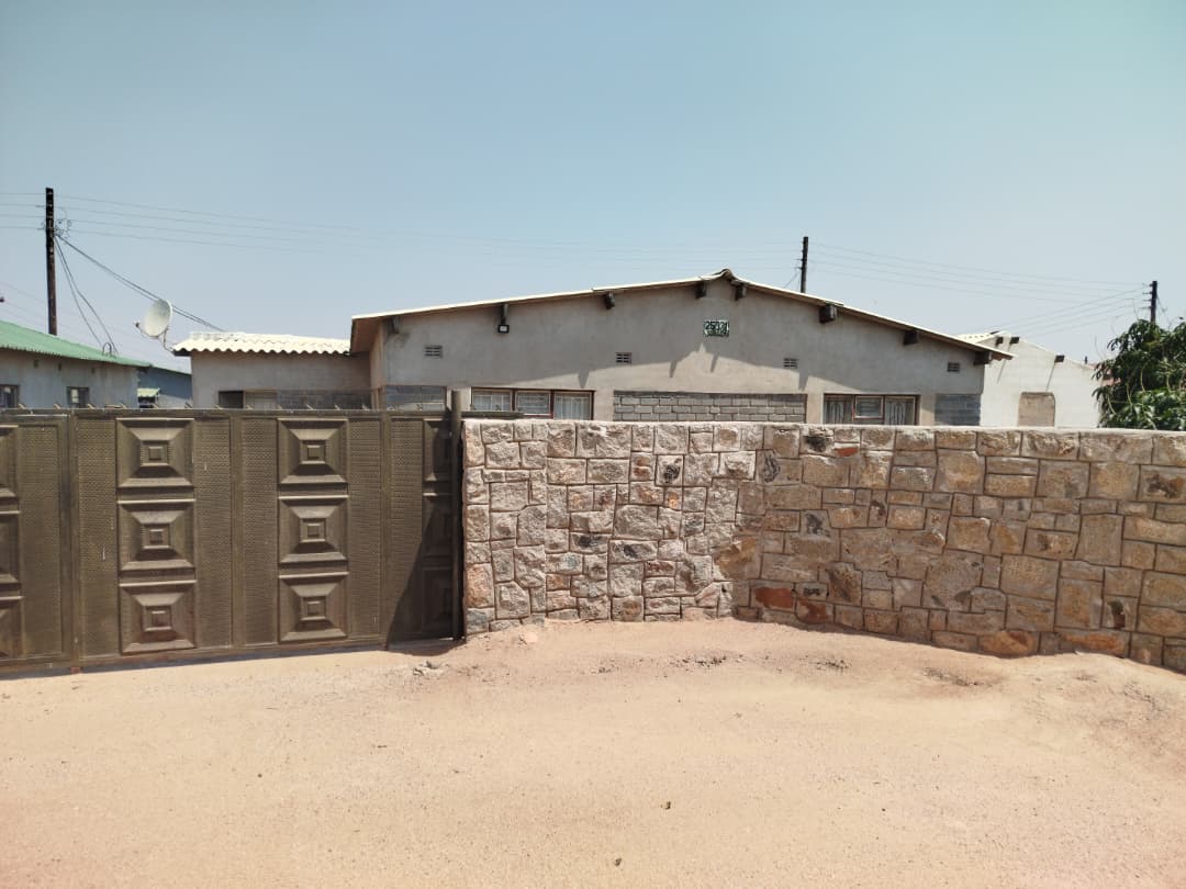 5 Bedroomed Pumula South house for sale