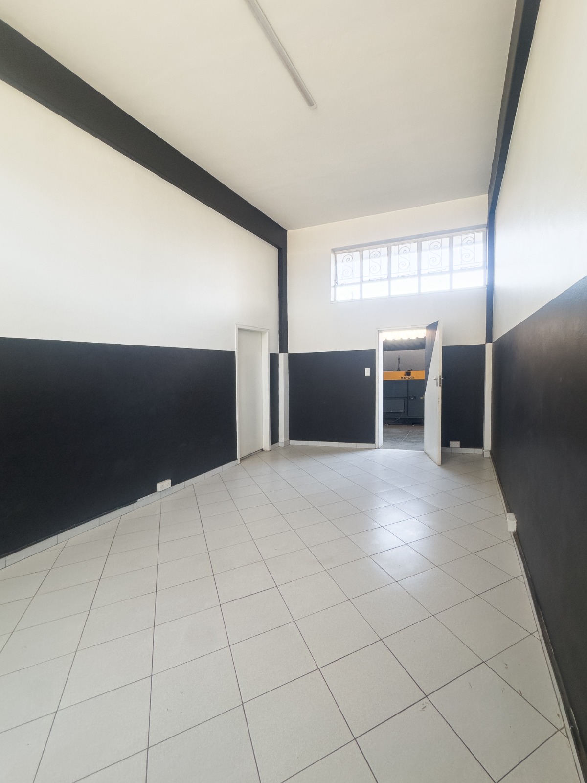 WhatsApp Image 2025-09-25 at 13.02.15_aac30149 N1 Hotel Luxurious Building for sale