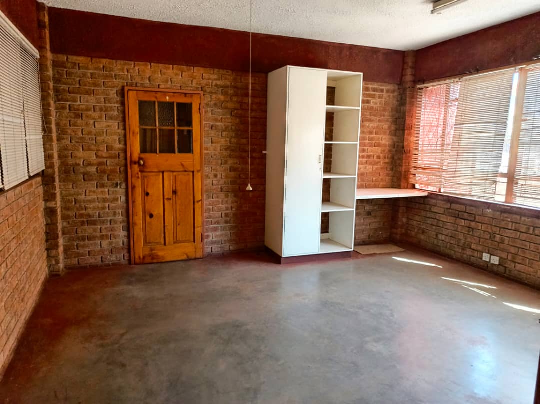WhatsApp Image 2025-10-31 at 10.07.16_7c7cce05 2 Offices to rent in Bulawayo CBD, Dansquare