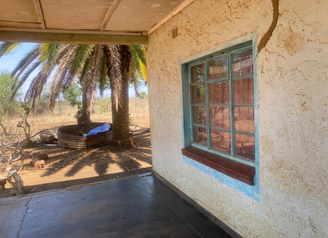800 Square Meter Prime Land for sale in Woodville