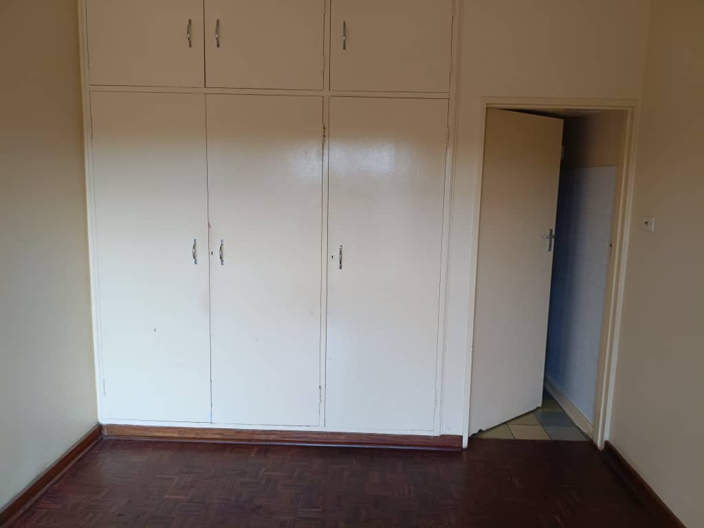 Charming 1-Bedroom Flat in Northend – Prime Location!