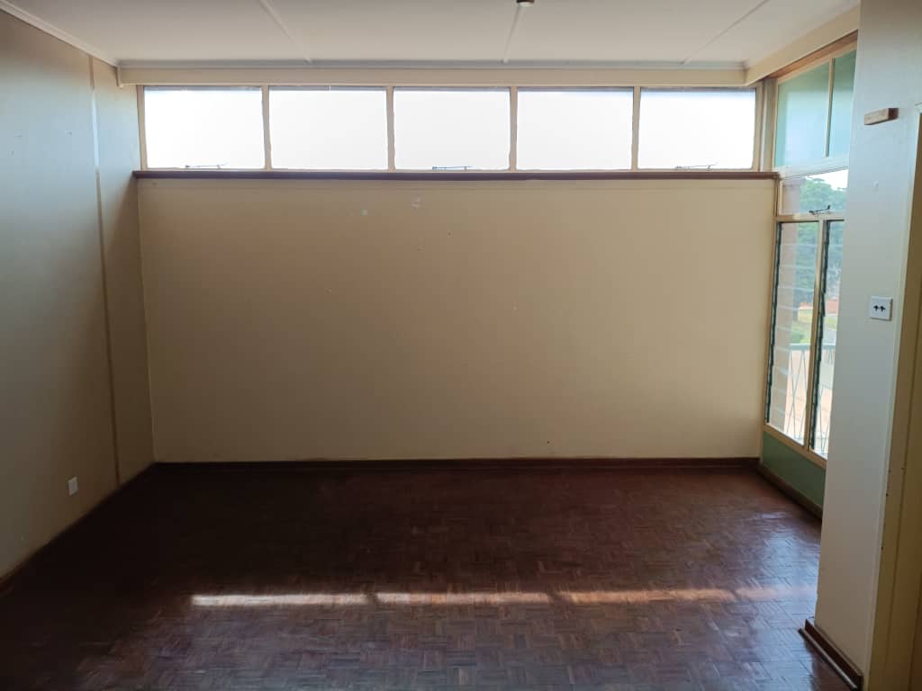 Charming 1-Bedroom Flat in Northend – Prime Location!