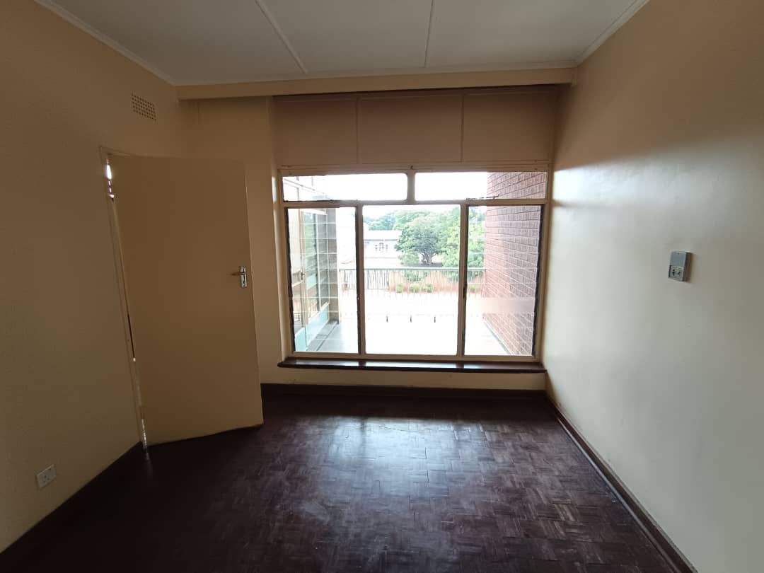 Charming 1-Bedroom Flat in Northend – Prime Location!