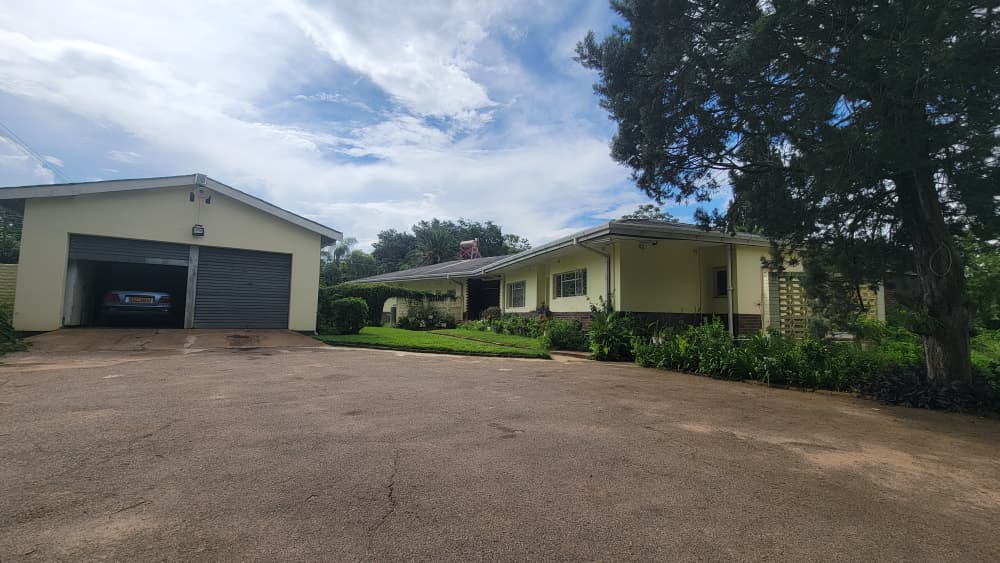 Elegant 4 Bedroomed house in Kumalo for sale