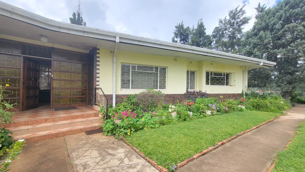 Elegant 4 Bedroomed house in Kumalo for sale