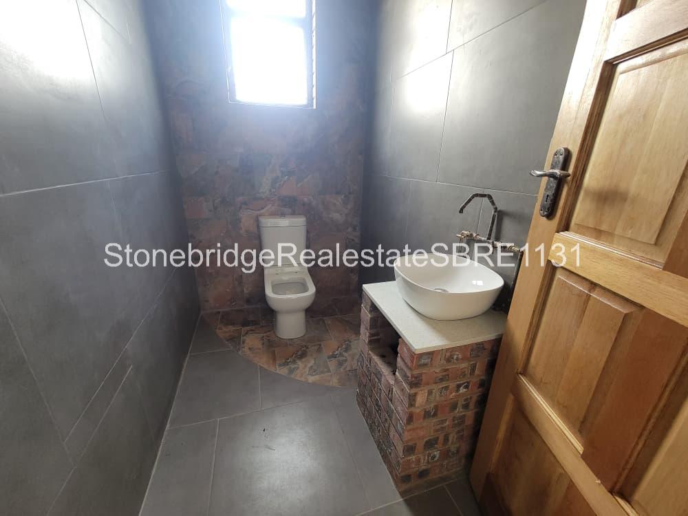Modern 3 Bedroomed House in Hopelyn for sale