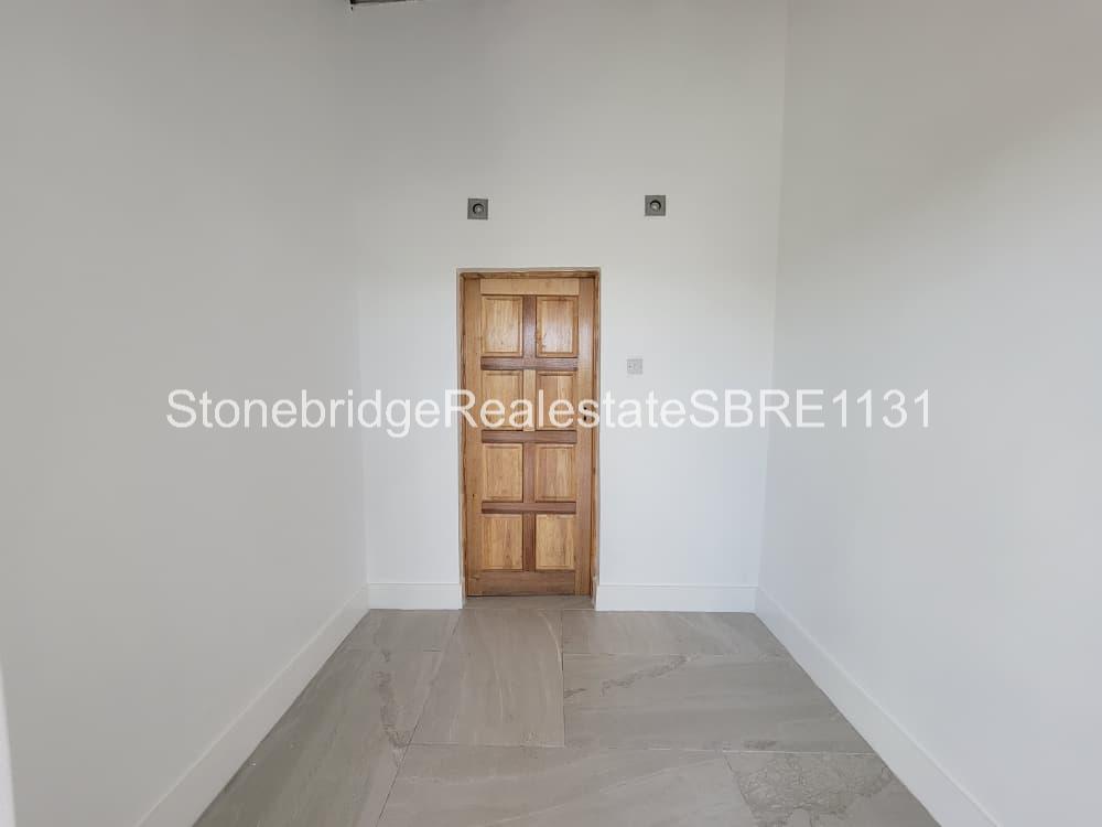 Modern 3 Bedroomed House in Hopelyn for sale