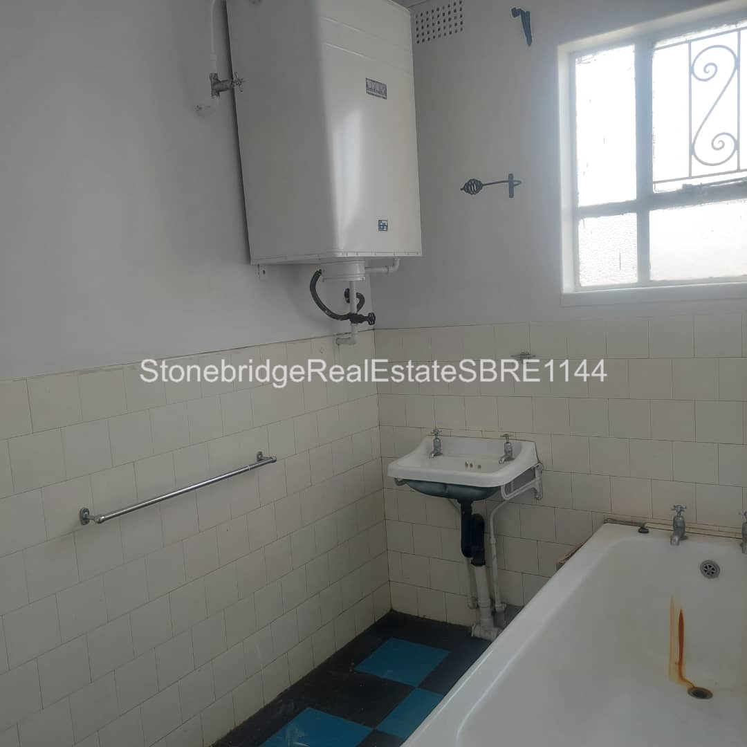 3 Bedroomed flat in Bulawayo CBD for sale