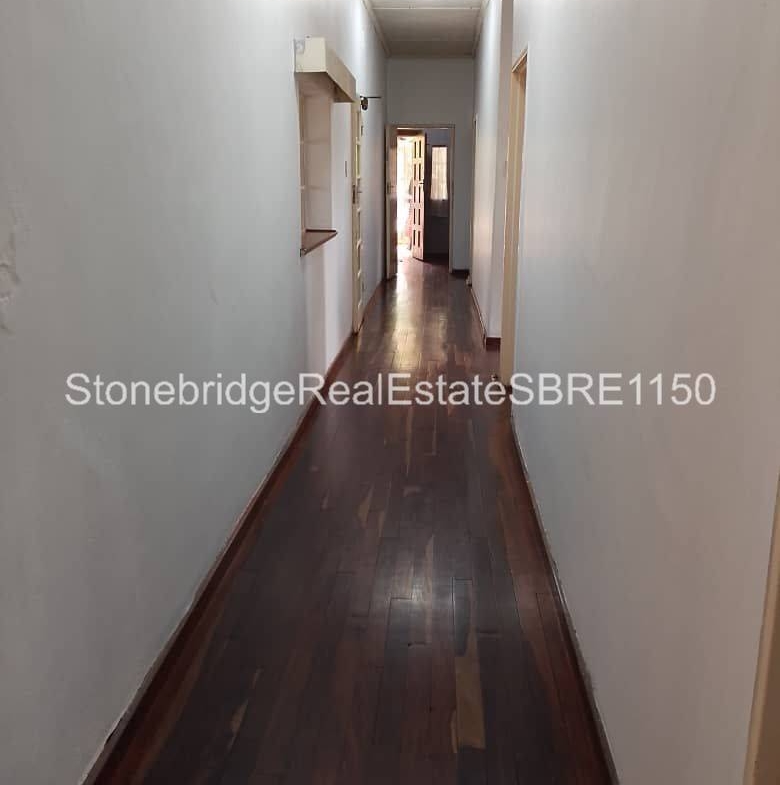 4 bedroomed House in Riverside for sale