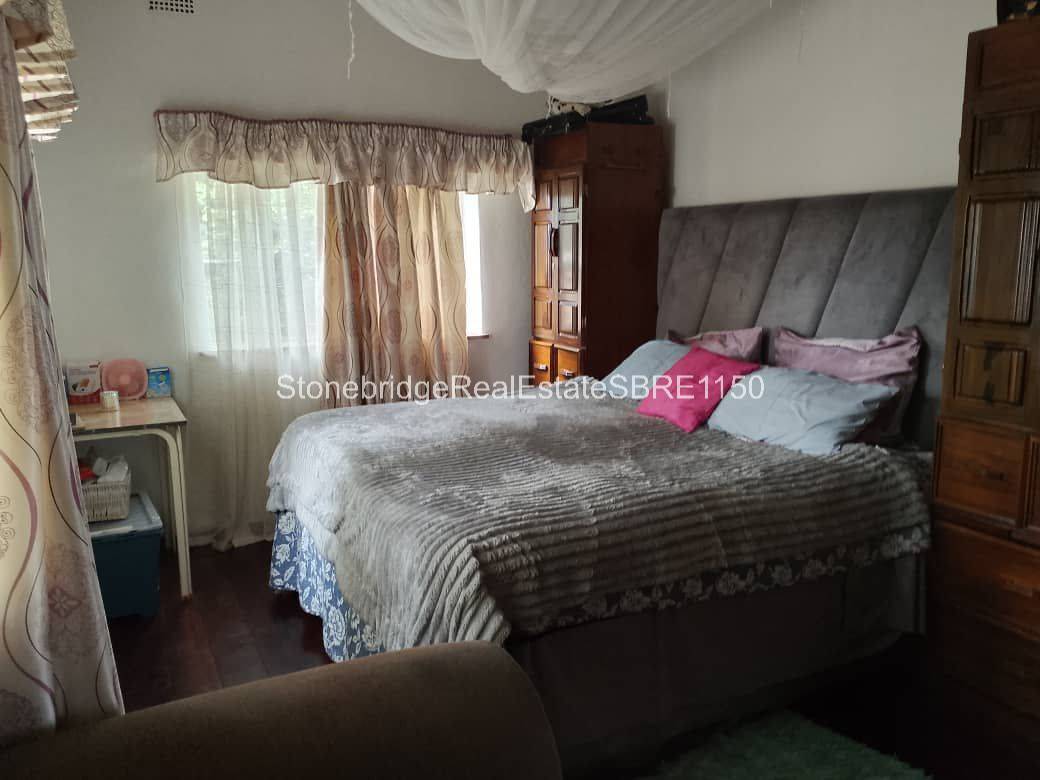 4 bedroomed House in Riverside for sale