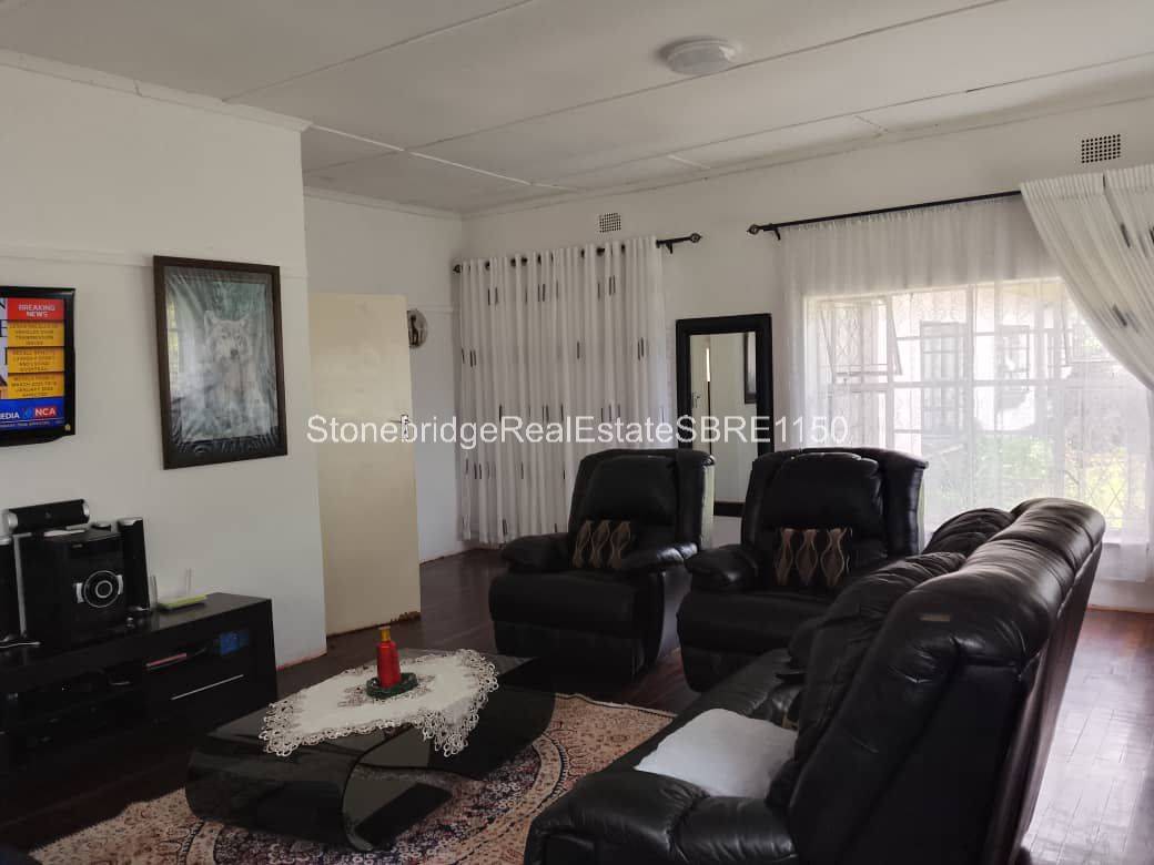 4 bedroomed House in Riverside for sale