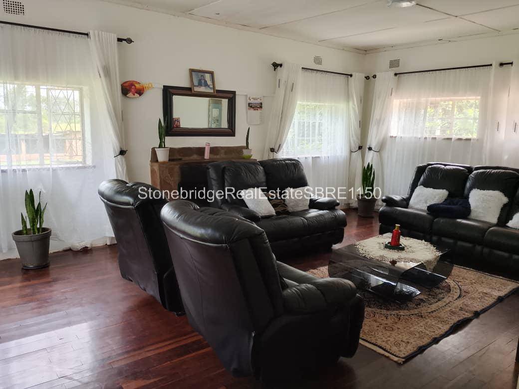 4 bedroomed House in Riverside for sale