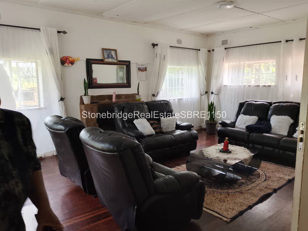 4 bedroomed House in Riverside for sale
