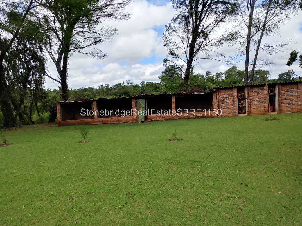 4 bedroomed House in Riverside for sale
