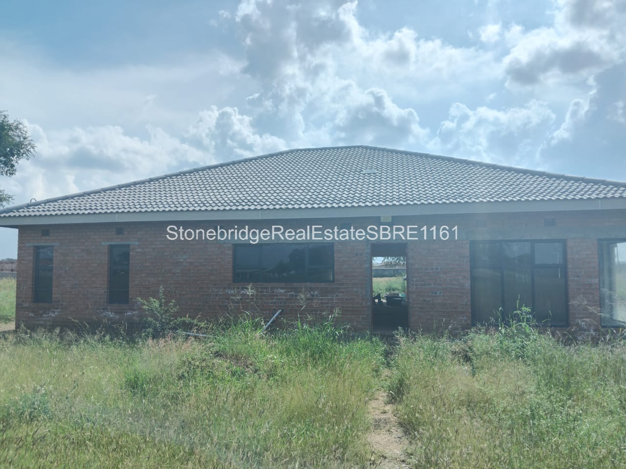 WhatsApp Image 2026-04-13 at 04.50.1338 4 Bedroomed Incomplete House in Hopeville for sale