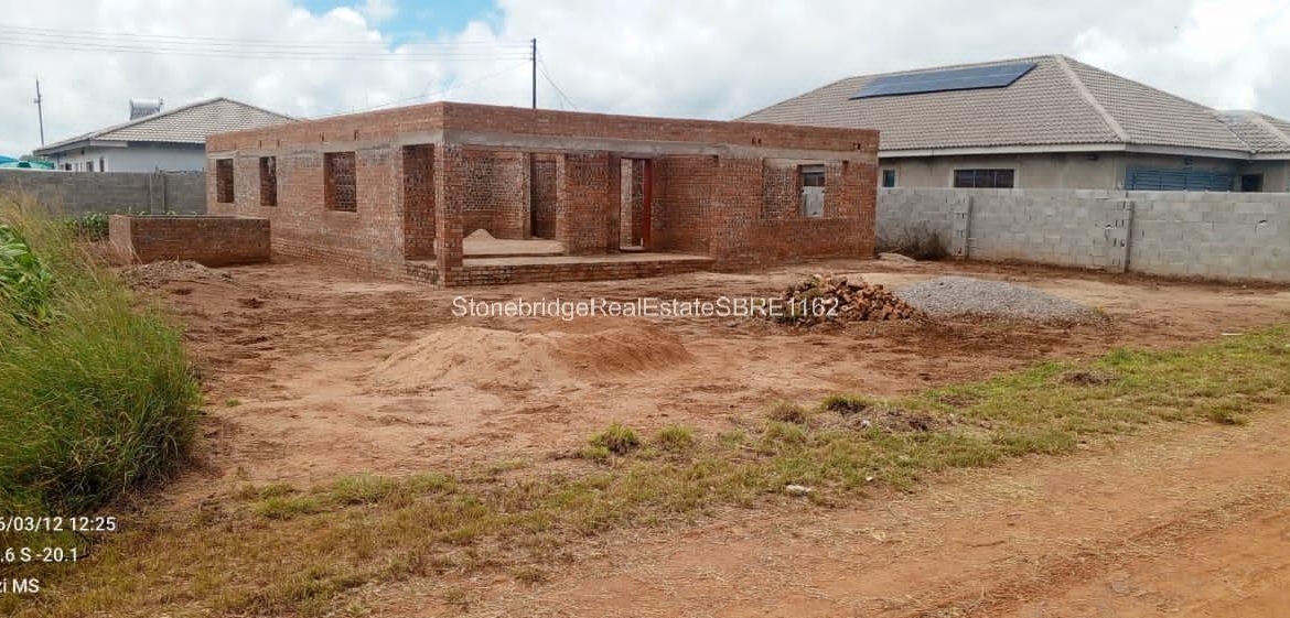 3 Bedroomed Incomplete house in Woodville for sale