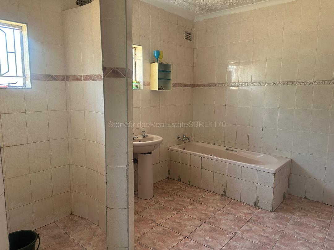 WhatsApp Image 2026-04-13 at 15.16.20b 4 Bedroomed House in Parklands for sale
