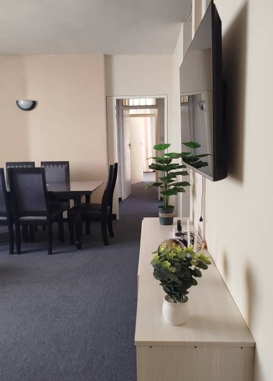 Kenilworth Flats – Upmarket Airbnb Stay